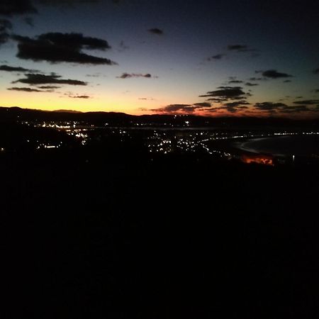 Bungalow Ларедо Екстер'єр фото